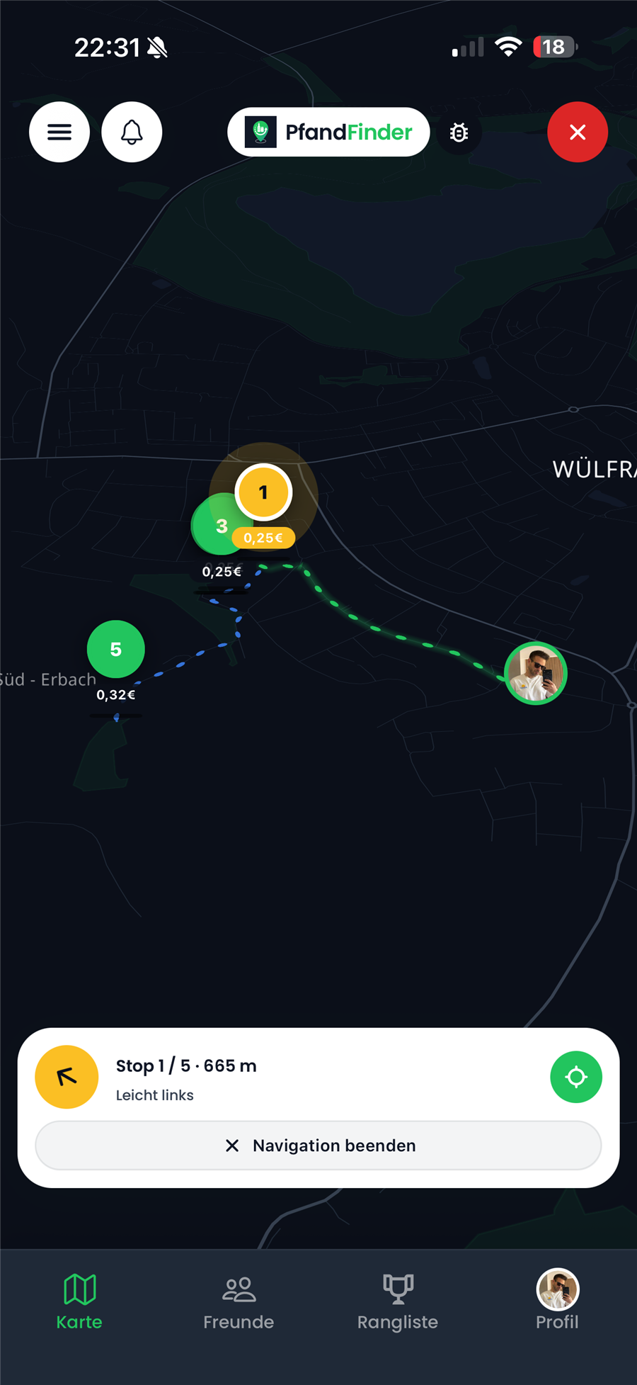 Sammeltour-Navigation: Route über fünf Stopps mit Richtungsanweisung „Leicht links“